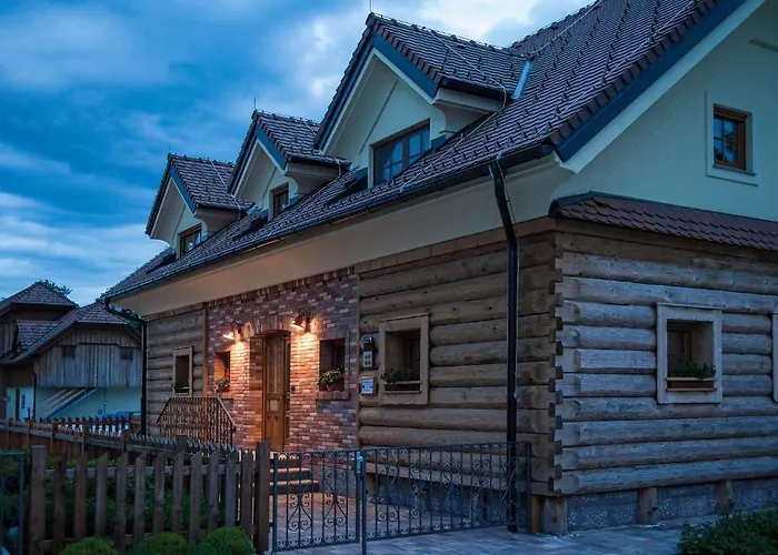 比奥图努里亚公寓 *